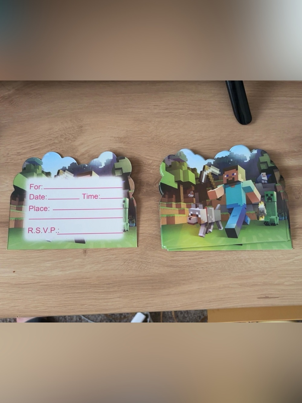 13 count Minecraft birthday invitations and Happy Birthday Minecraft Banner